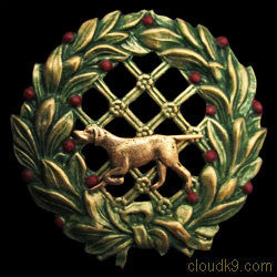 Pointer Christmas Wreath Brooch Pin