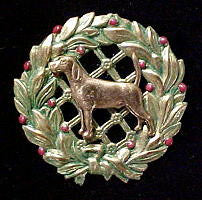 Beagle Christmas Wreath Brooch Pin